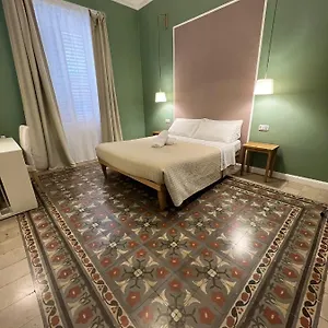 2* Guest house Bed In